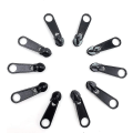 Miniatyrbillede 1 af 3: 50 stk. #3 Sorte Lynlåstrækkere Bulk Til Nylon Spiral Lynlåse Reparation Til Stofposer Tasker Kufferter Tilbehør (#3 Sort Lynlås Slider - 50 stk)