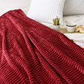 Miniatyrbillede 2 af 5: 150x200cm Bourgogne Plaid Tæppe Flanel Velvet Sofa Soveværelse Sofa Kan Bruges I 4 Sæsoner 1 Stykke Blød Fleece Pels Blød Og Varm Baby Tynd Gardin