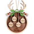 Miniatyrbild 2 av 5: Personliga julgransprydnader med familjenamn  Handgjorda julgransprydnader 2022  2023 Jul anpassade namn Trädekorationer  Söt hängande 3 Names Green Branches