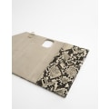 Miniatyrbild 6 av 7: Envelope Clutch iPhone 12/12P Desert Pythn