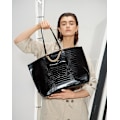 Pikkukuva 11 / 11: Tulip Chain Tote Neo Noir Croco