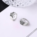 Miniatyrbillede 5 af 5: Skull Hånd øreringe Gothic Punk Ear Clip ikke gennemborede kvinder smykker