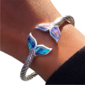 Pikkukuva 4 / 5: Abalone Shell ja Mermaid Tail Rannekoru säädettävä avoin käsiketju naisille Silver