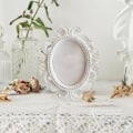Miniatyrbillede 5 af 6: 2 stk Mini fotorammer Foto billedskærmsrammer Barok ovale rammer til hjemmekontor Soveværelse Stue (Hvid Sort, 5*7 cm billedrammer)