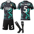 Miniatyrbild 1 av 2: 2025-2026 Real Madrid Drakmönster Specialutgåva Fotbollströja Nr.5 Bellingham L