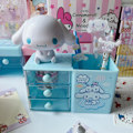 Miniatyrbilde 4 av 6: Anime Skrivebord Oppbevaring Cinnamoroll - Skrivebord Penneholder, Søt Pennekkopp, Sminkepenselholder, Miniboks Cinnamoroll