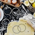 Miniatyrbillede 3 af 5: 10 stk. 4,5 cm runde rustfri perforerede sømløse tærteringe Quiche-ring tærte tærtering med hul-hy