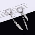 Miniatyrbild 5 av 5: Classic Feather Mismatch Tofs Chain Drop Earrings Korean Idols Kpop Örhängen