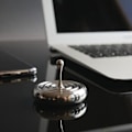 Miniatyrbillede 3 af 5: Snurretop Roterende Magnetisk Dekoration Skrivebord Dråber Spinder Legetøj Gaver Uden Base