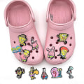 Pikkukuva 4 / 5: Spongebob Squarepants -kenkäkoristeet kenkien koristeluun DIY-Crocs-sandaaleihin, rannekorujen koristeluun, juhla-suosioihin, 12 kpl