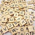 Pikkukuva 5 / 5: 100 Puupalaa Kirjainlaattaa, Scrabble-Kirjaimia Käsitöihin
