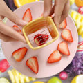 Miniatyrbilde 5 av 5: Kuppslicer Fruktslicer Eggslicer Rustfritt Stål Jordbær Banan Kutter Mini Slicer Kjøkken Gadgets Verktøy Yellow 3Pcs