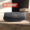 Miniatyrbild 5 av 8: JBL Charge 5 - Bärbar Bluetooth-högtalare med Djup Bas IP67 Va Svart