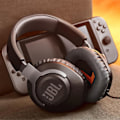 Pikkukuva 2 / 9: Ohuet JBL Quantum 100 - Huipputasoiset pelikuulokkeet mukavuudel