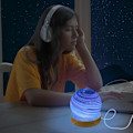 Miniatyrbilde 8 av 8: 3D LED Planetlampe, Dimbar nattlampe med RGB-farger, trebase for soveromsdekorasjon (8cm) Svart Svart Svart