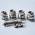 Pikkukuva 2 / 5: 7 kpl/sarja Universaali Stealth Chrome Metalli Pultti Upotus Asennus Näkymätön Rengasventtiilin Varret 11,5 mm Reikä Auton Renkaat