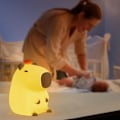 Miniatyrbillede 3 af 4: Capybara Natlampe - Søde Capybara Gaver Dekorer børneværelser med søde silikone capybara natlamper Jul