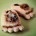 Miniatyrbilde 2 av 4: Luksuriøse Hobbit-Fotsko for Voksne - Halvling Plysj Fottøy for Komfort og Cosplay Yellow