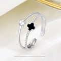 Miniatyrbild 5 av 5: S925 sterling silver ring med fyrklöver och liten diamant, öppen ring