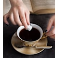 Miniatyrbild 4 av 5: Benservisporslin Kopp och Fat Set, 6,8oz Kaffekopp för Eftermiddagste - Präglad Textur