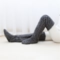 Miniatyrbild 1 av 2: Dam Overknee Fuzzy Långa Strumpor Plushtofflor Strumpbyxor dark grey