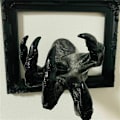 Miniatyrbild 3 av 5: Djävulens Hand Väggdekoration Konst Resin Staty Hantverk