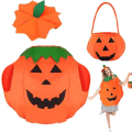 Pikkukuva 1 / 5: Halloween kurpitsa -asu, kurpitsa -asu hatulla ja karkkipusseilla