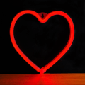 Pikkukuva 2 / 3: Neon LED HEART Paristo + USB Forever Light - punainen Red