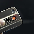 Pikkukuva 2 / 4: iPhone 6 / 6S - Bakstycket med Inbyggd Cigarettändare -Silver Silver