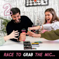 Pikkukuva 2 / 5: Grab the Mic Karaokepeli Jännittävä Grab the Mic Onnenmuna