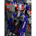 Miniatyrbilde 2 av 4: Transformer Bilrobot Leke - Perfekt Optimus Prime