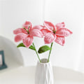 Miniatyrbillede 5 af 5: Håndstrikket Lily Mors Dags Gave Tulipan Rose Hæklede Blomster Kunstig Blomsterbuket Hjemmelavet Skrivebordsindretning Gave
