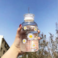 Miniatyrbilde 2 av 3: 480 ml søt vannflaske med skala, 2 lokk, liten tusenfryd, matt, bærbar, gjennomsiktig vannflaske, gressflasker, kreativ, praktisk kopp (seks blomster)