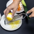 Miniatyrbillede 5 af 5: Manuel Ost Rivjern & Citrus Zester Premium Klassisk Skarp Rustfrit Stål Zester Rivjern, ideel til