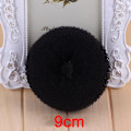 Miniatyrbild 4 av 5: 3 färger Mode Elegant Hårbulle Donut Skum Svamp Lätt Stor Ring Hårstyling Verktyg Frisyr