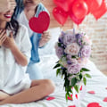 Miniatyrbilde 2 av 5: Kaskad Brudebukett Bryllup Kunstig Taro Lilla Rose Lavendel Håndholdt Blomst Med Langt Bånd Dekor