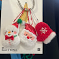Miniatyrbillede 4 af 9: Tegneserie Plys Juledukke Doll Vedhæng Julemand Elg Snemand Nøglering Skoletaske Dekoration Vedhæng curly christmas glove bead chain