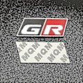 Pikkukuva 2 / 5: 3D-metalli GR-logo auton etuosäleikän embleemi ja takaluukun tarra Toyota Yaris Ch R Rav4 Corolla Revo Hilux GR Sport -tarvikkeille gr matt silver
