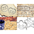 Miniatyrbillede 3 af 5: Kageformssæt med 4 - Til sjov bagning - Emoji, Smiley, Hjerte og Stjerneformer - Rustfrit stål