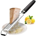 Miniatyrbillede 1 af 5: Manuel Ost Rivjern & Citrus Zester Premium Klassisk Skarp Rustfrit Stål Zester Rivjern, ideel til