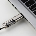 Miniatyrbilde 4 av 4: 2 stk. Usb Notebook Laptop Kombinasjonslås Universell Sikkerhet Usb 4-sifret Kombinasjonslås For Pc La