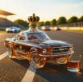 Whiskeyflaska i glas - formad som en liten bil three