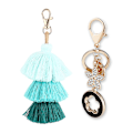 Miniatyrbillede 1 af 5: 2 stk. Kvinders Farverige Tassels og Legering Blomst Charm Nøglering Bil Nøglering Holder Taske Tegnebog Pung