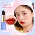 Black color-changing lipstick, moisturizing and long-lasting, smudge-proof.