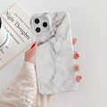 Pikkukuva 1 / 3: iPhone 12 Pro Max Marmorikuori Valkoinen