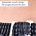 Pikkukuva 3 / 5: Vedenkestävä Parturitakki, Hiustenleikkaustakki Säädettävällä Napilla, 65 × 55 Tuumaa Suuri Salon Takki Hiustenhoitoon, Hiustenleikkaukseen, Värjäykseen ja Permanenttiin