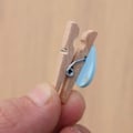 Miniatyrbilde 3 av 8: 50 stk Mini Tre Klyper Klesklyper Håndverk Klyper med Hjerter for Bryllup Fest Valentinsdag Dekorasjon