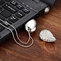 Miniatyrbillede 2 af 6: Kreativ Hjerteformet USB Flash Drive 128 GB