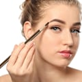 Miniatyrbild 4 av 5: Brow & Eye Makers Brow Shaper & Eyeliner, Skapa Långvariga, Vilda Ögonbryn Med Enkelt Pennskissande