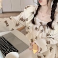 Miniatyrbild 1 av 3: Dam Pyjamas Set med Långärmad Sömnkläder Söt Björndesign Höstpyjamas Set Loungewear Set för Hem Semester och Casual Wear Långärmad Björndräkt XL